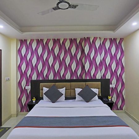 Airport Hotel Rosewood New Delhi Bagian luar foto